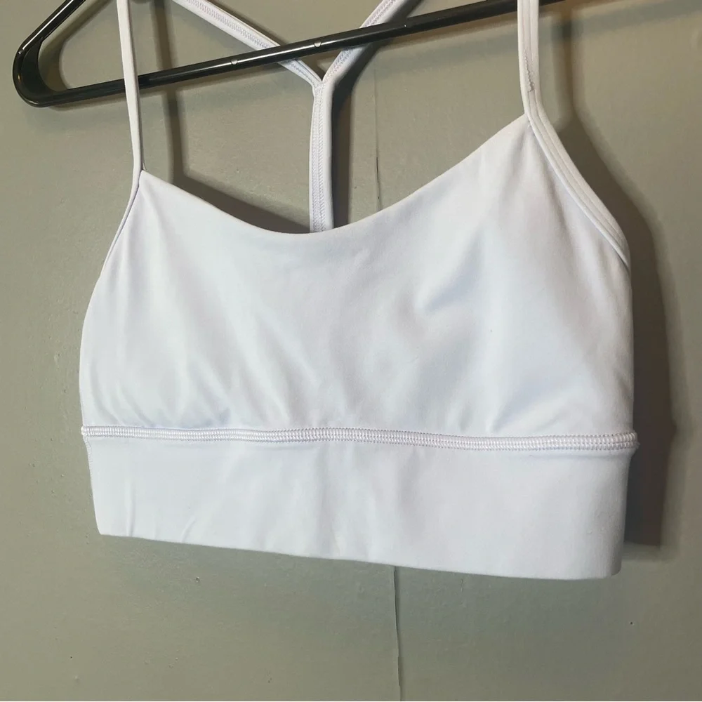 Lululemon Flow Y Bra‎ Longline Nulu *Light Support, A–C Cups Pastel Blue 6